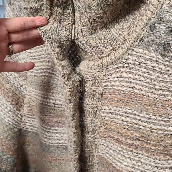 Free People Sweater - Picture 6 of 9